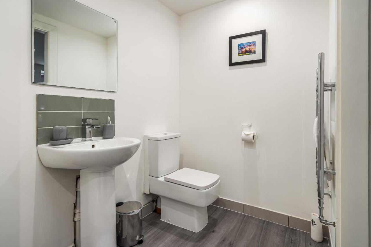 The Renfrew Residence 4-Bedroom, City Centre Glasgow Exterior photo